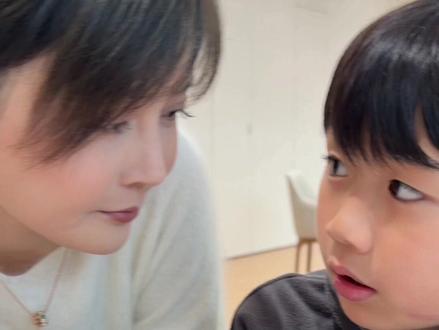 小姨:以后你们俩在我的爱车里唱歌要罚款!!!#理想L9