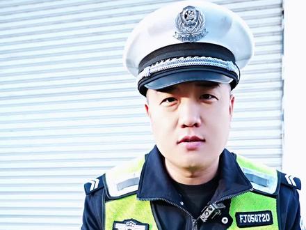 大爷,你的电动车上牌了吗?#交通安全#通辽电动车上牌
记者制作:陶子怡 拍摄:青格乐