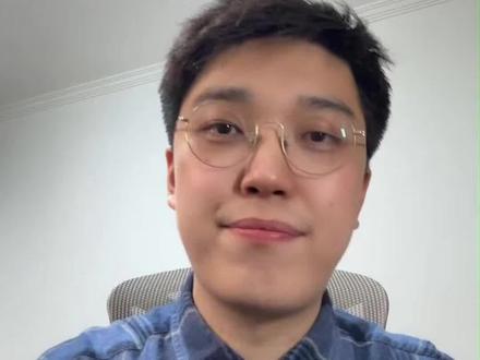 26北京中考海淀二模表图作文怎么写? 海淀二模零花钱作文,数据段90%的人四句一个句型,看着就是报表不是作文。换个动词短语就解决:spend on、takes up、goes to,再加the remaining收尾。反思段三步走:肯定→问题→改进,少一步扣分。拆给你看了,收藏练起来
#中考英语 #英语作文 #北京中考 #二模 #图表题
