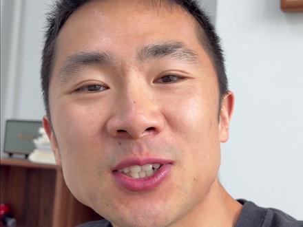 不要让打药杨梅寒了果农的心。
一个行业总有害群之马,但不能因为少数人的错误,让所有认真种杨梅的人买单。今年的杨梅你吃了吗?