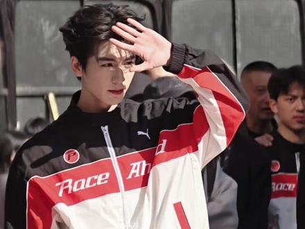 帅晕了𖦹 𖦹ᶻᶻ#张凌赫 #彪马puma