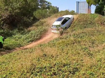 全新BMW X3非铺装路面通过性体验。轻度越野。#X3 #BMW