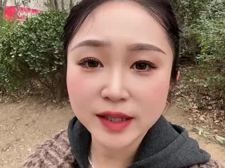 我妈88年属猴的。今年62岁了,穿上这个裤子跟小姑娘一样#敏姐女裤工厂#早春穿搭公式来了#春季新款#源头实力厂家#品质女装