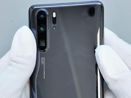 沉浸式体验HUAWEI P30 Pro更换原装电池 #这服务也太专业了吧 #华为P30Pro #实用数码技巧