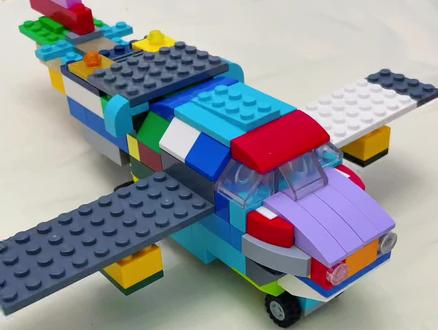 现阶段,对飞机✈️的狂热超过了汽车🚘,小朋友自己用乐高搭建了一架客机模型,创意满分💯,大家觉得漂亮吗?#乐高moc #乐高 #乐高积木搭建 #乐高积木 #益智玩具