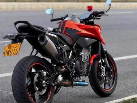 精通天马能带你到任何地方.#ktm #duke390