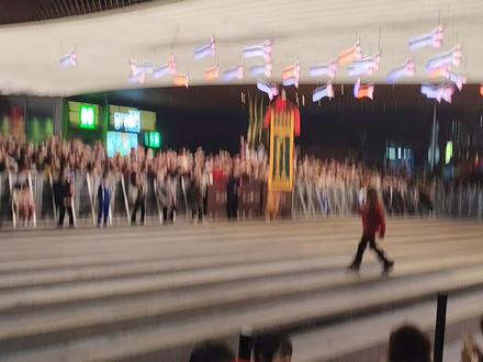 #英歌小女孩庄恩琪 #宗门圣女 元宵节快乐!还记得当年一个路边小女孩跳英歌舞那个吗?上央视新闻上春晚宗门圣女,首次来深圳炸街了,现在非常震撼,永远不要怀疑深圳的实力,这就是深圳包容性主要是免费光享表演!免费光享表演!免费光享表演!