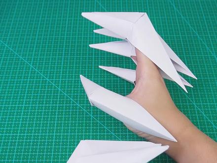 童年的美好回忆,折纸玩具爪子,简单又好折!#悟饭游戏厅 #热血足球 #忍者神龟 #折纸