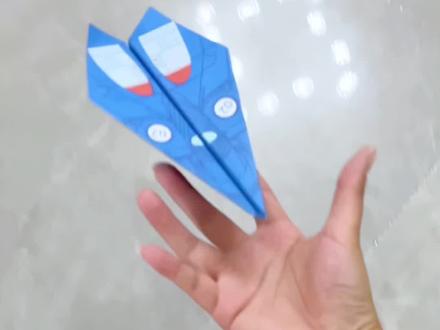 能飞很远的苏珊纸飞机,居然还能飞回来,折法很简单,一学就会#手工diy #让孩子远离手机 #人类高质量暑假 #手工折纸 #纸飞机 @我是美麻