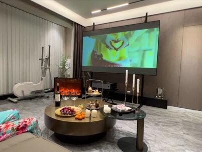 想要在家看电影,又担心投影看不清,明基i930L真得不容错过~#明基激光电视 #明基i930L #激光电视 #客厅