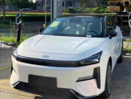 吉利银河L6确实懂得消费者需要什么!#吉利银河#银河L6#上抖音看新车#新能源领航计划