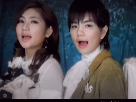 浪姐4里的Ella越来越美了!假小子Ella彻底不见了!来看看她是怎么从假小子变成真女神的!#这样的女神你们喜欢吗 #乘风破浪的姐姐#浪姐4 #ella陈嘉桦 #发之初 #变美