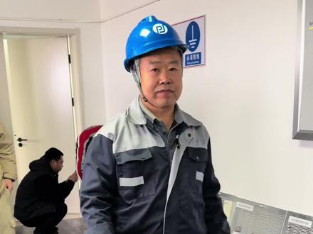 低压电工实操 #上热门 完成411、带411 -1……出线开关的操作流程
考试前一定要多看视频,老师手把手教你、包教包会