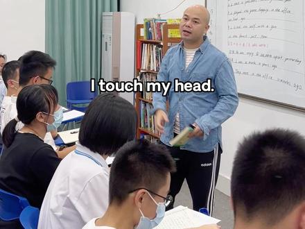 #英语语法 #英语老师 #原创者联盟计划
行走的语法书 会英语得会教才行