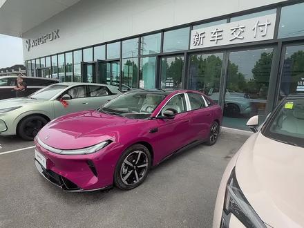 极狐S3租电版5.98万起,纯电版居然才7.98万起,这个价格我真的服了!