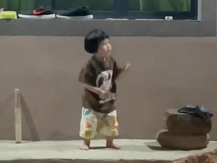 #瑶一瑶小肉包 #瑶一瑶表情包 #骗你生女儿 刚子真能整活