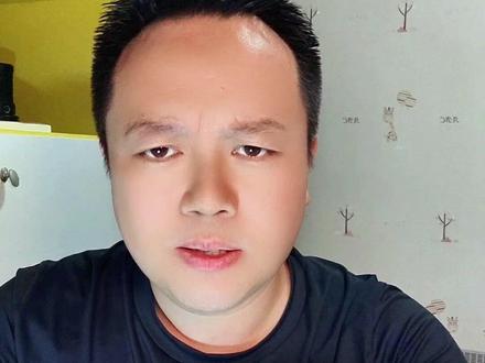 平煤股份股票分析 #平煤股份 刚刚被国证成长100纳入成份股
从东方财富软件查看159259成长ETF持仓
平煤股份目前持仓排名35名
持仓占比0.64%
像中国神华成长性基本为0
平煤是低硫主焦煤,山西焦煤是高硫焦煤,和进口煤直接是竞争关系
国内低硫主焦煤占比仅15%,平煤是国内最大低硫主焦煤基地
国内低硫主焦煤天然稀缺,占比极低,越采越少
股票研究 #股票分析 #股票干货 #股民交流 股票知识 股票行情 股市