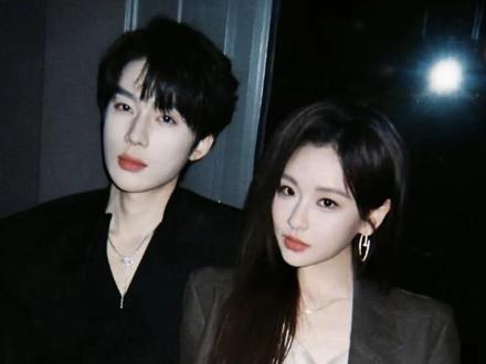 谁看这个《金屋藏娇》都会嘴角上扬好嘛🥰高冷女总裁X高能量模子哥,这个cp组合太好磕啦!
#金屋藏娇 #邓灵枢 #吴添豪 #姐狗文学 #dou来看好剧