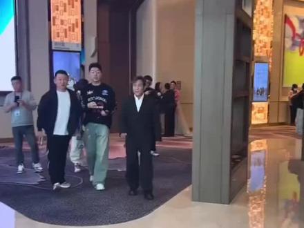 内娱唯一说微调结果没人信的人,出现了!#宋小宝 说自己之前做过微调,而且动了得有600多刀,原以为明星自曝微调会引轰动,没想到大家的第一反应都是“不信”、“这不可能”,结果这事是真的#娱乐 #王牌对王牌