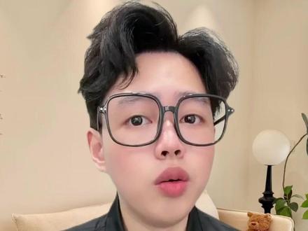 专属AI小火人也太好玩了 #多闪app #小火人AI聊天 #多闪