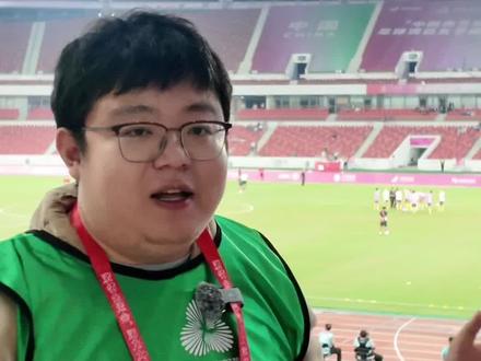 全运会女足成年组金牌战即将打响!江苏女足能否战胜湖北女足夺冠?让我们拭目以待,一起为姑娘们加油!(记者索浩阳)