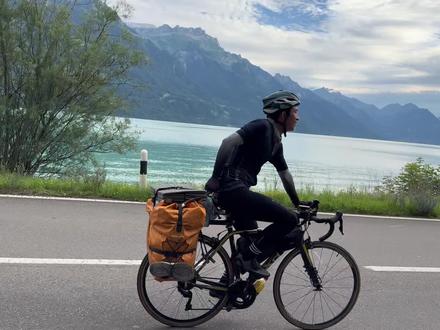 《骑行去巴黎》纪录片
#骑行去巴黎