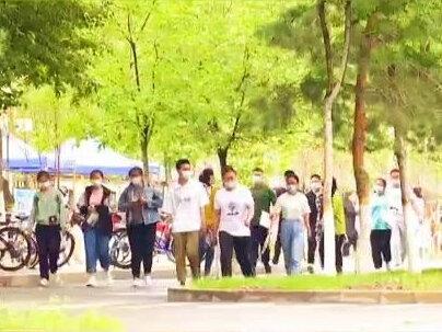 玛纳斯县一中,高考进行时
