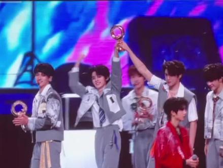 #TOP登陆少年组合 #荣耀之战