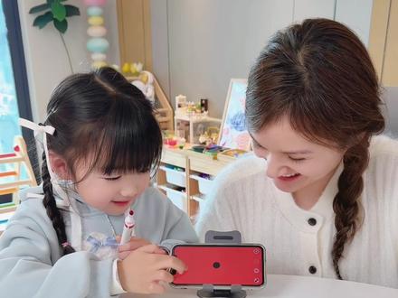 薯片新吃法——聪明薯片 #趣味游戏 #新年游戏 #亲子游戏 #育儿