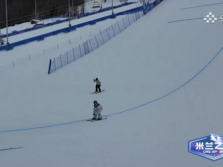 北京时间17:30,谷爱凌将迎来本届冬奥会首秀。她坦言:“经历了四年成长,现在有更多选择。目标是做到自己最好!”#米兰冬奥会 #媒体精选计划 (央视频号:体坛零距离)