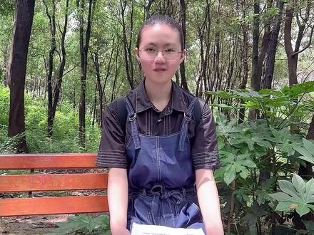 你们还记得去年的文科状元李仪吗,她不仅学习成绩优异而且还特别的谦虚礼貌感恩#少年强则国强 #正能量 #村花小芳 #手机摄影