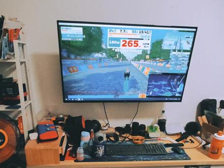 一直不知原来可以用功率牙盘连zwift,直接骑滚筒,比以前的固定式台子爽多了#让骑行成为一种生活