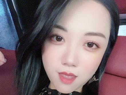 静怡:我努力不是为了成为女强人,而是既可以安心的小鸟依人,又可以