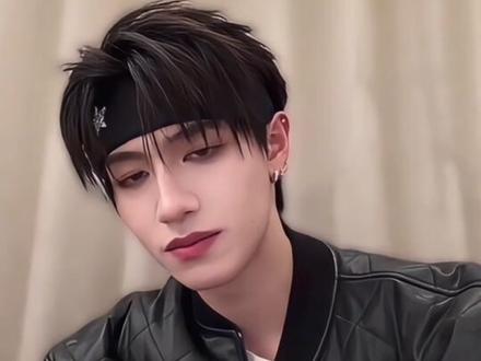 谁来心疼一下我家孩子呢……#TF家族荣耀之战 #朱志鑫 #苏新皓 #TOP登陆少年 #陈浚铭