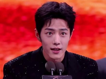 不过是个上山的人,怎敢嘲笑下山的神#故宫 #明星