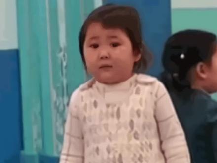 #我要上热门 涨知识了 从没想过子宫那么小 女生来月经的时候请多关心她 你搓搓热的一只手就可以温暖她 仙女们都要好好爱护自己啊 #健康科普 #越早知道越好 #女生必看 #宫寒 @DOU+小助手 @DOU+上热门