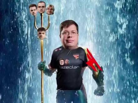 stage3被一脚踢死前痱子粉们的幻想罢了
她突然凑近问我,“你平时看哪个队伍啊?”我后背一凉,支支吾吾:“就...hltv前十五的那个。”女生眼睛亮起来:“猎鹰吗?我也磕尼孩!”我声音发虚:“不是...”“那肯定是黑豹咯?哈哈他们现在表现真的很不错!”“也不是…….”“那小蜜蜂总对吧?”她兴致勃勃。“不…⋯“我死死盯着鞋尖,恨不得用眼神把地板烧出个洞。“是navi吗?这有啥不好意思的?”她歪头轻笑,“虽然我也知道现在navi是国际阵容..”“我不喜欢这些.…”“是绿龙吗?”她看着我的眼睛问,“绿龙有donk和shiro很强的!”我喉结滚动,声音像卡了壳的子弹。女生沉默两秒,突然瞪大眼睛:“你该不会⋯喜欢G2吧?”她关切的目光像探照灯打在我脸上,我浑身发抖,耳膜嗡嗡作响。
我死死掐住大腿,从牙缝里挤出蚊子般的颤音:“都⋯⋯都不是!”空气突然安静。女生笑容凝固,声音陡然降温:“那你到底喜欢什么队?”“cs前十五的队伍,还能有什么?”她的话像冰锥扎进心脏。我膝盖一软跪倒在地,眼泪砸在地砖上:“我…我喜欢Faze..”整条走廊瞬间死寂,只有我吸鼻涕的抽噎声在回荡。周围人投来怜悯的目光,仿佛看见有人在马戏团里当小丑。我死死捂住脸,指缝里渗出滚烫的羞耻。女生抓起外套转身要走。我哭喊着拽住她衣角:
“求你别走!我们雅各布本质高手,再给他一点时间!”围观人群爆发出嗤笑,我却抱得更紧:“不许笑我们Faze!大表哥35还在打怎么了!连续几个赛事路边怎么了!被带着教练的NRG一脚踢死又如何!这可是Faze!拥有Twistzz的队伍,twistzz和frozen构成无解的双子星!雅各布会像雨神一样爆发的!皮箱也会超频变成箱神!”(此刻远处传来保安的脚步声和一声呵斥:“哪儿来的妄想症精神病!”随即被扔出了门外...)#faze #major #cs2 #twistzz #danking