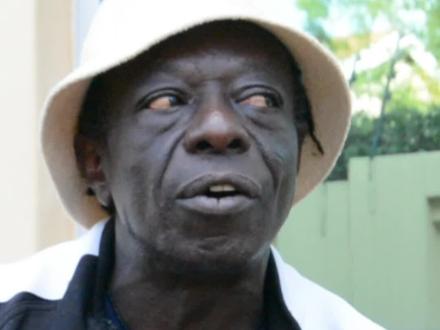 非洲黑人眼里的中国人就是一直赚钱,而他们眼里的自己就是懒。#南非观察员