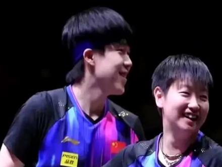 王楚钦和孙颖莎无缘,樊振东、陈梦、王曼昱却入围,2025十大运动员评选引争议