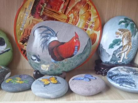 湖北省襄阳市保康县马良镇中心学校 《小石头绘出大世界》#2022年乡村学校少年宫项目建设成果展示来源:湖北省文明办