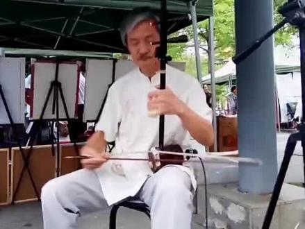 二胡大师骆宏俊这首《铁血丹心》节奏与情感真的太稳了