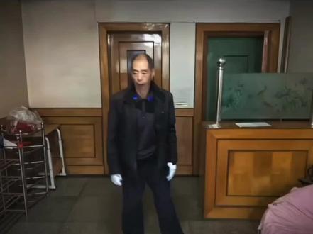 一拳打过来,没处躲!#一拳打过来 #大爷永远是大爷 #一拳超人 #运动员 #体育运动