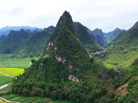 汉洞至果来公路进展更新。 #无人机航拍 #治愈系风景