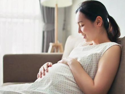 我的宝宝啊!剪视频回顾了一下这五个月…妈妈真的是虎啊!也真的是愧疚啊!#女子本弱为母则刚 #女子回应徒步后发现怀孕当天产子 #东天山来的骆驼队 #孕妇 #顺产