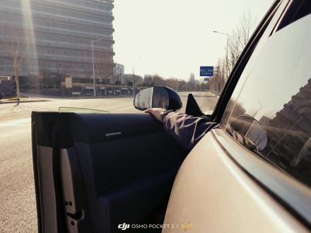 复刻飞驰人生3超燃转场 #飞驰3车门转场我先拍 #飞驰人生3 #飞驰人生 #小米汽车 #小米yu7 摄影:@谛听