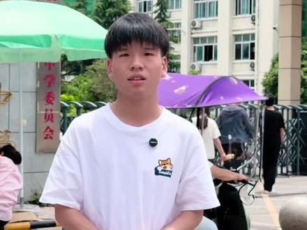 高考倒计时9天,深耕当下,奔赴远方,少年自有前程万丈#2026高考倒计时 #主持人 #我的高考回忆录 #高考倒计时奔跑的少年 #高考倒计时奔跑的少年