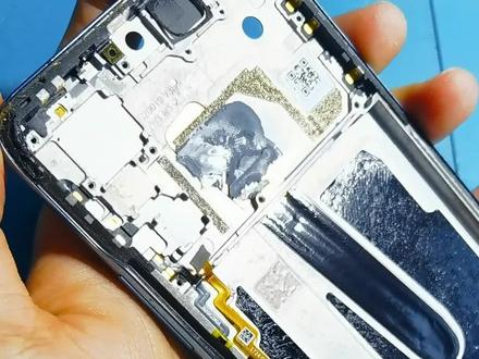 《睿修匠数码维修》红米k40指纹排线、指纹按键更换方法。 #修手机 #全民修手机 #安卓手机维修 #红米k40