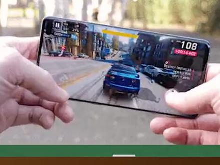 #英语单词
mobile 可移动的
mobile phone 手机
mobile game 手机游戏
I call it a mobile home.
Mobile phone technology is developing so quickly.
This mobile game is very popular amoung young people.