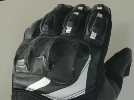 摩托秋冬季骑行手套怎么选?今天给大家测评一款赛羽冬季骑行手套……#ninja400 #摩托车 #骑行手套