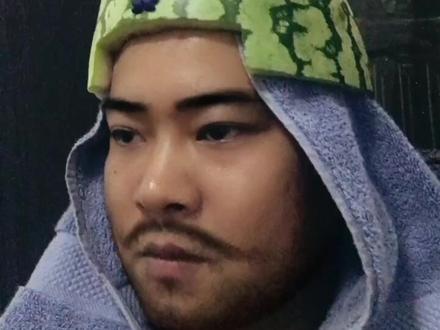 #张飞 #三国 做个头盔买了三个西瓜🍉才合适